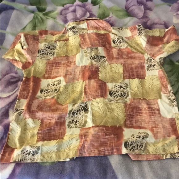 Beautiful silk shirt from Hawaii! - Picture 5 of 10